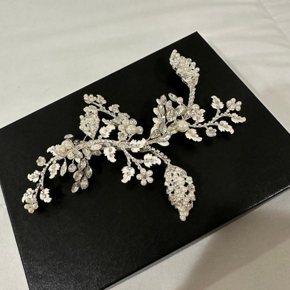 Pearl Hair Piece - Clip NWOT